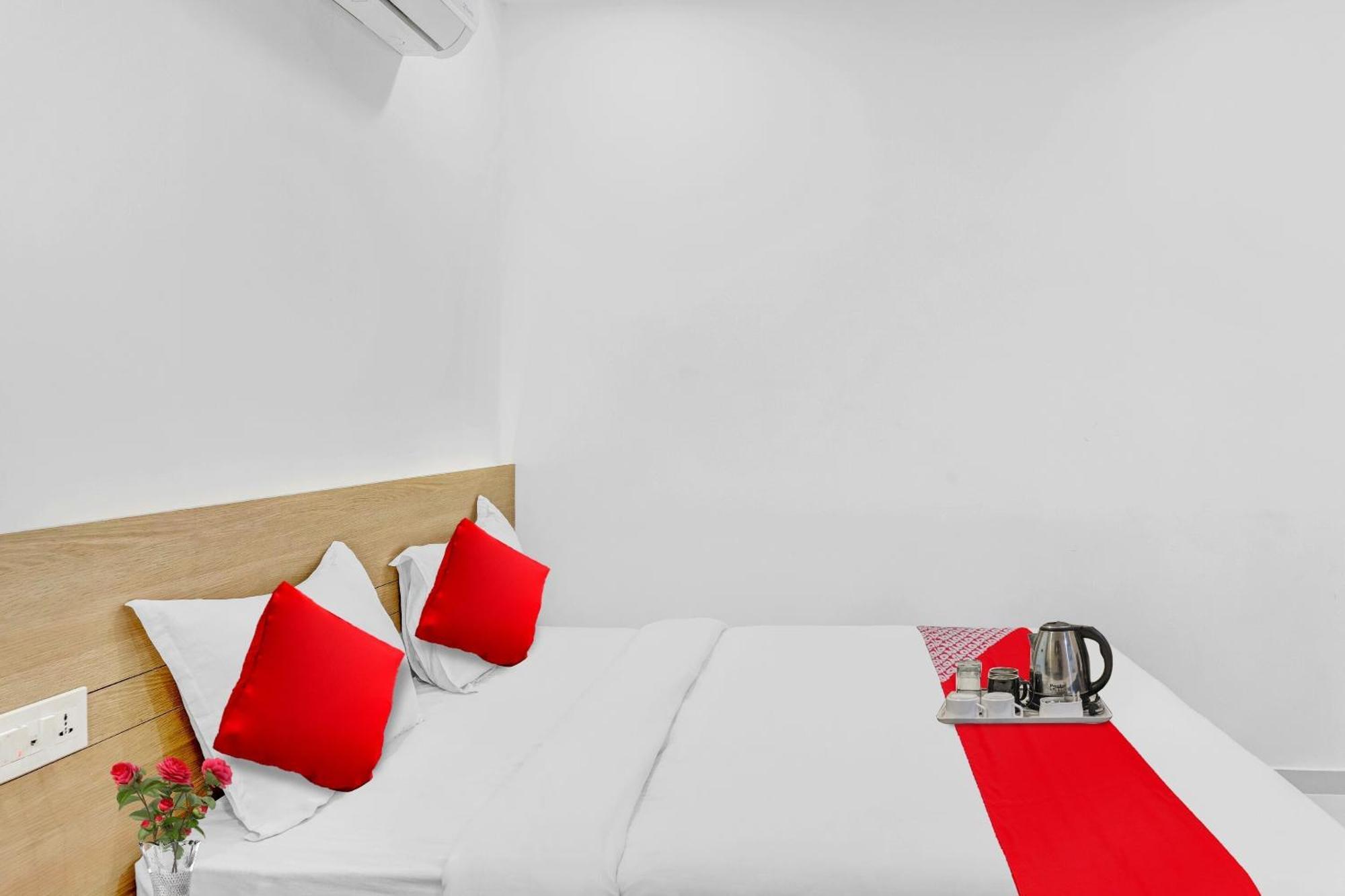 Oyo Flagship Hotel Bluemoon Warangal Eksteriør bilde